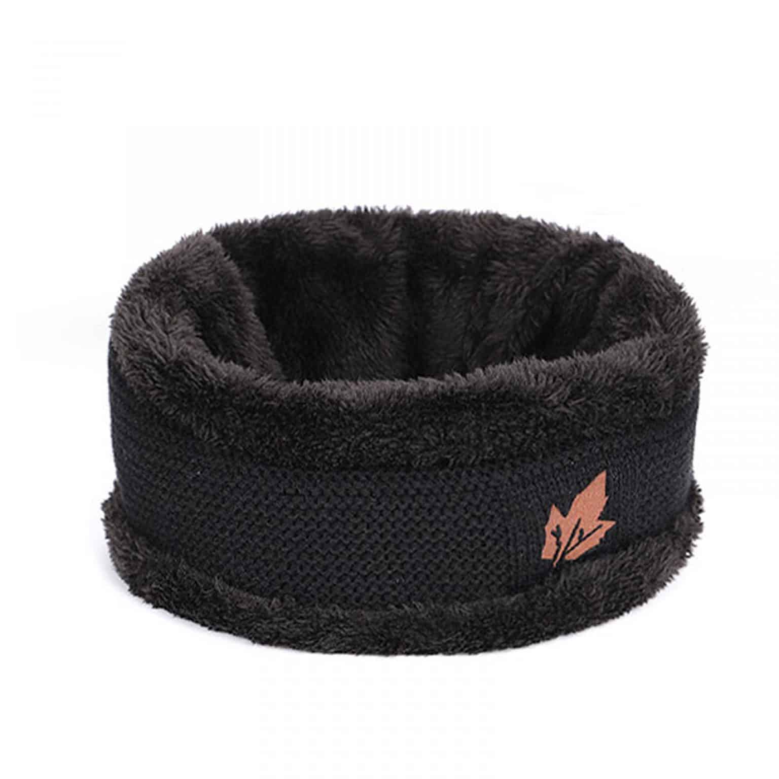 Mapple Leaf Neck Warmer Black